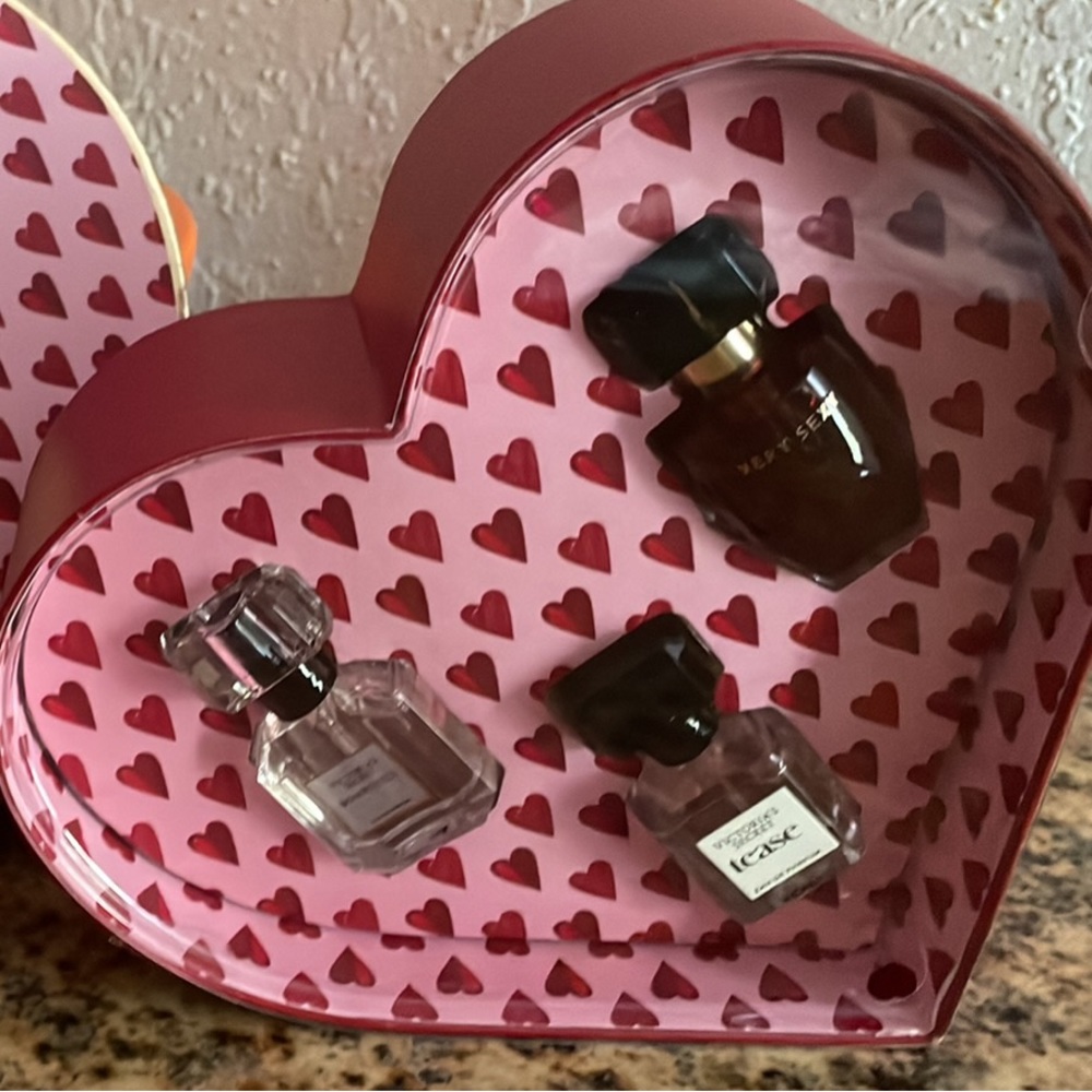New! Victoria’s Secret perfume